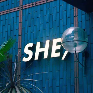 She, Ōsaka